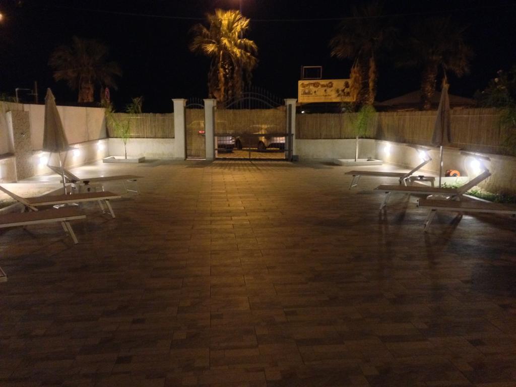 לינה וארוחת בוקר פורטו אמפדוקלה Costa Del Sol מראה חיצוני תמונה